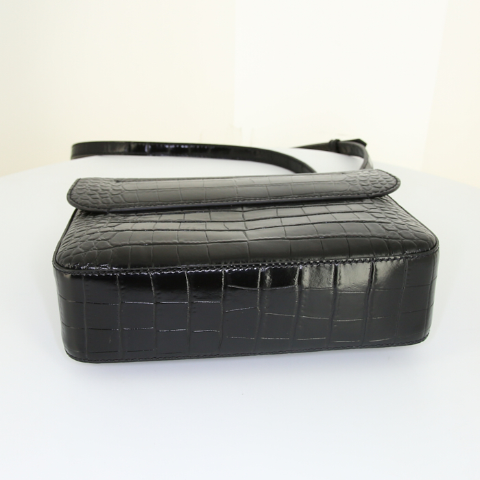 Givenchy Nobile shoulder bag in black leather - Detail D4