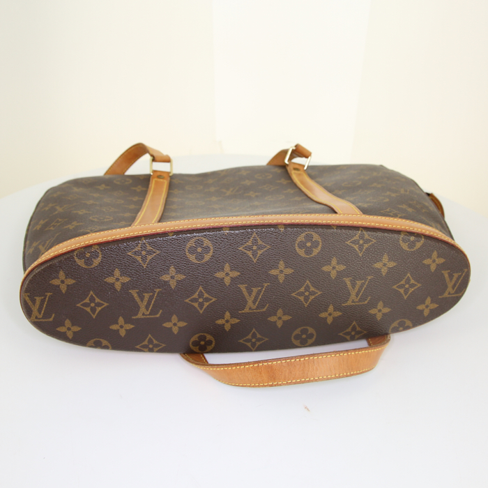 Bolso Cabás Louis Vuitton Babylone en lona Monogram y cuero natural - Detail D4