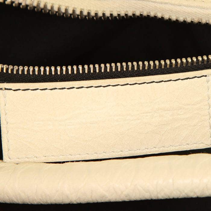 Sac à main Balenciaga Day en cuir blanc - Detail D3