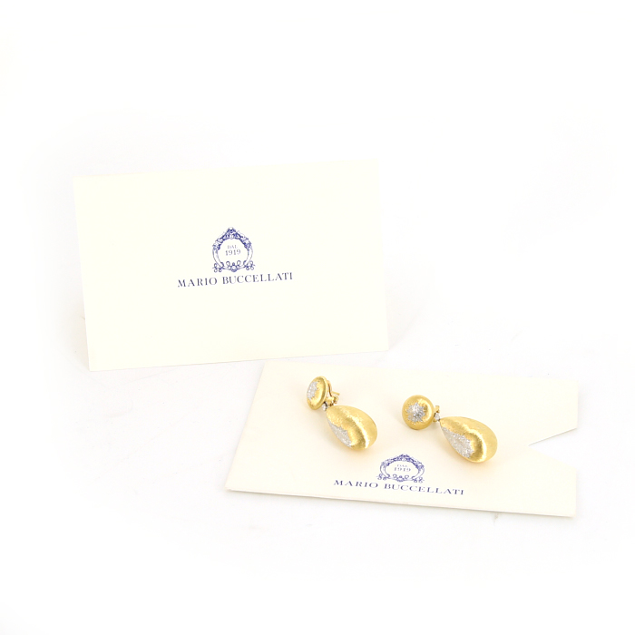 Orecchini pendenti Buccellati Macri Classica in oro giallo e oro bianco - Detail D2