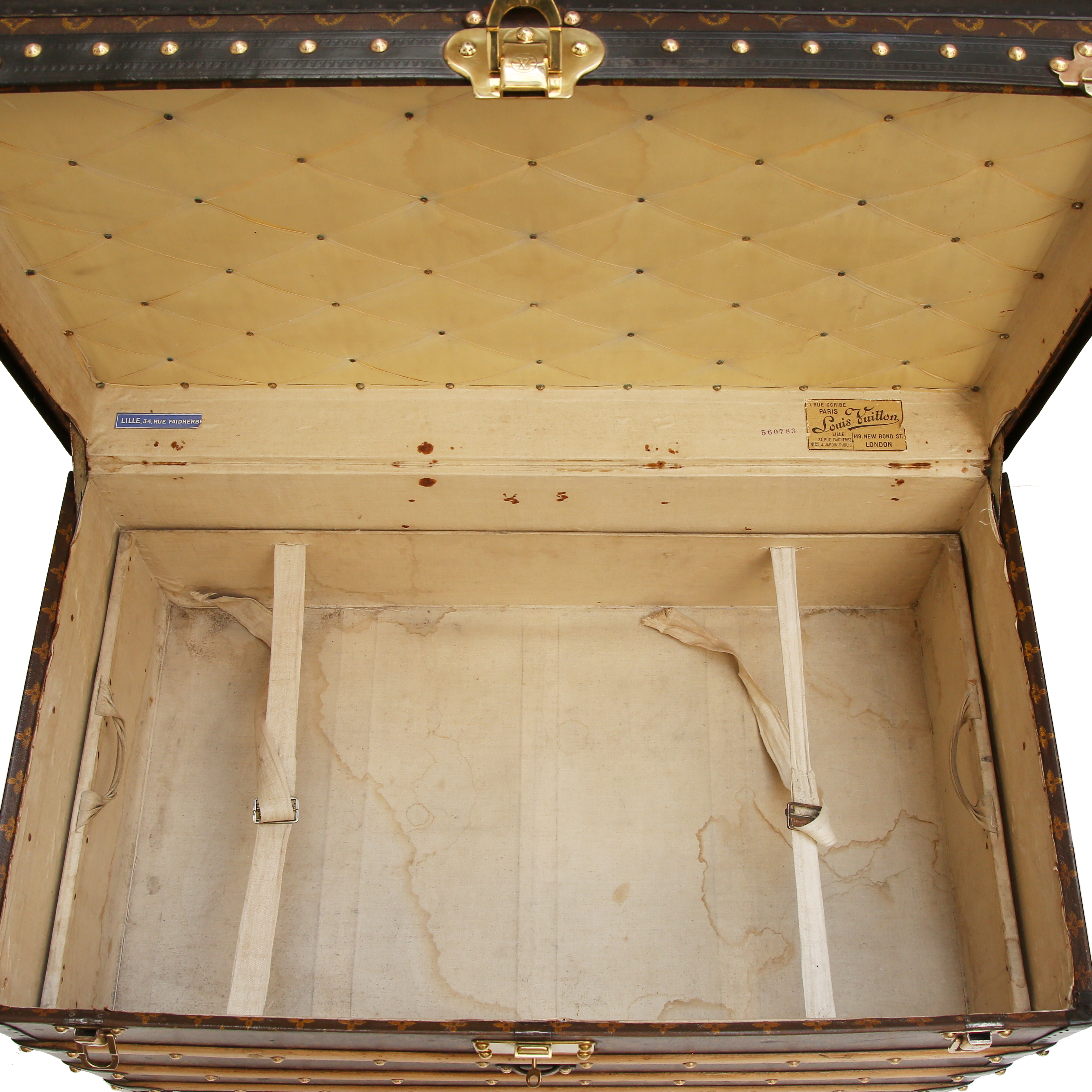 Louis Vuitton trunk in monogram canvas and black lozine (vulcanised fibre) - Detail D2