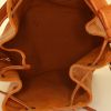 Louis Vuitton petit Noé large model shopping bag in brown epi leather - Detail D2 thumbnail