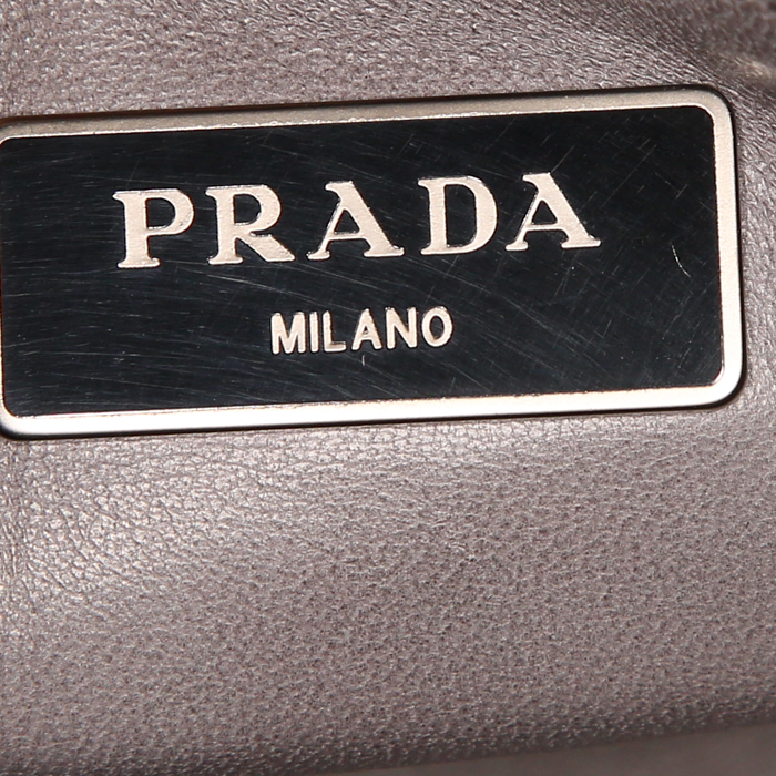 Prada Antic Buckles handbag in black leather - Detail D4