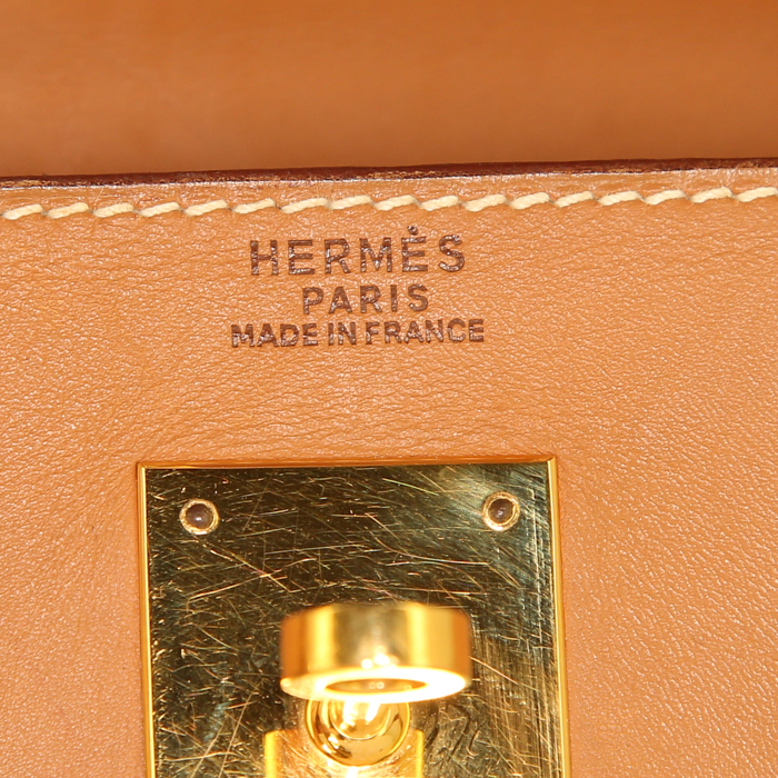 Hermes Kelly 32 cm handbag in gold Chamonix  leather - Detail D4