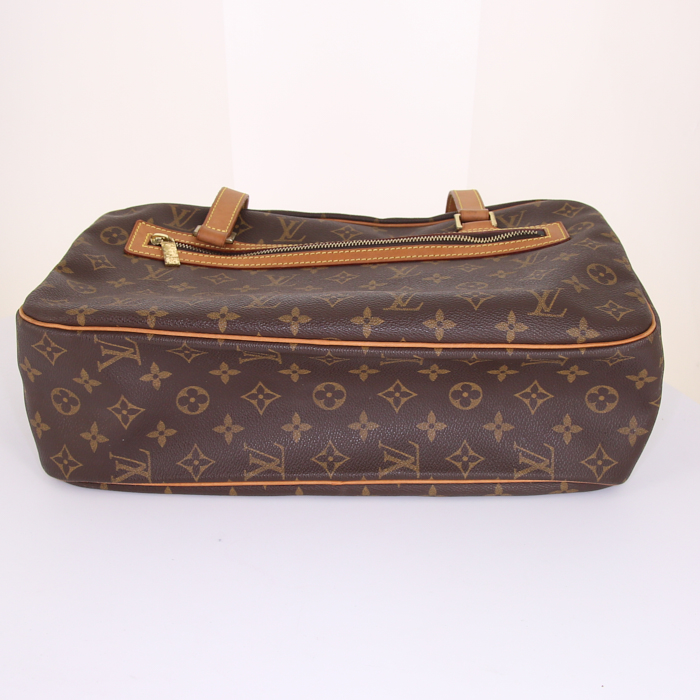 Sac porté épaule Louis Vuitton Cité en toile monogram et cuir naturel - Detail D4