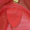 Borsa da viaggio Louis Vuitton Keepall 45 in pelle Epi rossa - Detail D3 thumbnail