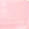 Bolso de mano Louis Vuitton Open Tote en charol rosa y rojo - Detail D4 thumbnail