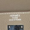 Sac à main Hermes Kelly 35 cm en cuir togo étoupe - Detail D4 thumbnail