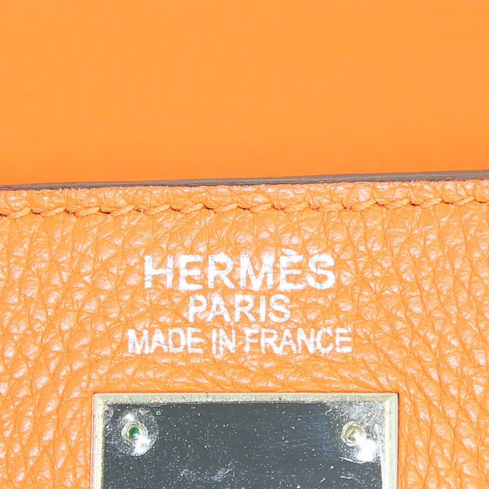 Bolso de mano Hermes Kelly 35 cm en cuero togo naranja - Detail D4