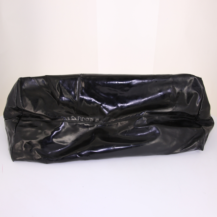 Sac cabas Chanel Coco Cabas en vinyle noir - Detail D4