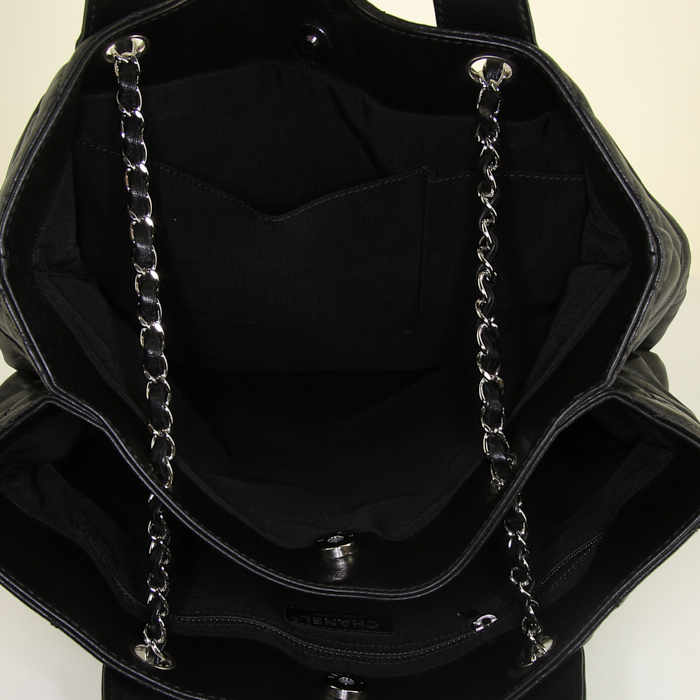 Bolso Cabás Chanel Soft CC en cuero negro - Detail D3