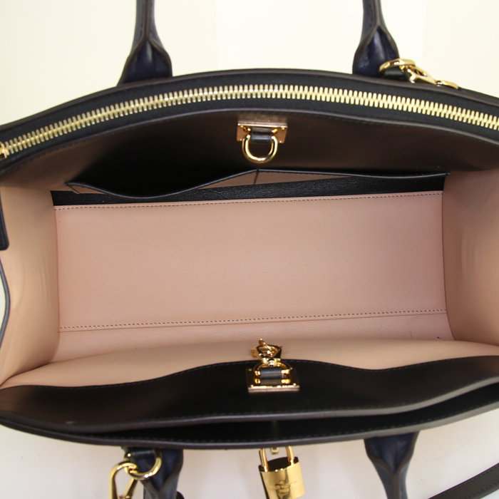 Louis Vuitton City Steamer medium model handbag in beige and black bicolor leather - Detail D3