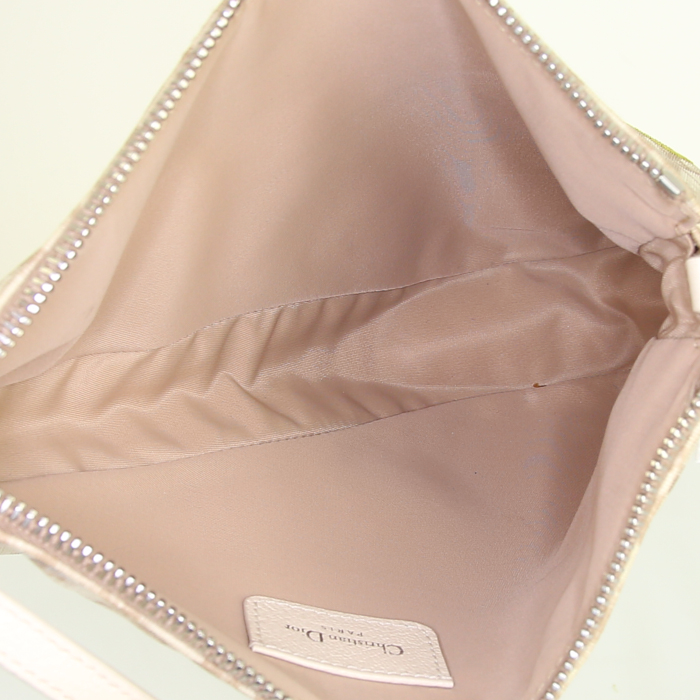 Dior Saddle bag worn on the shoulder or carried in the hand in white monogram canvas and white leather - Detail D2