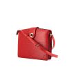 Borsa a tracolla Louis Vuitton Capucines in pelle Epi rossa - 00pp thumbnail