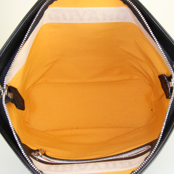 Bolso de mano Goyard Béluga en tela Goyardine negra y cuero negro - Detail D2