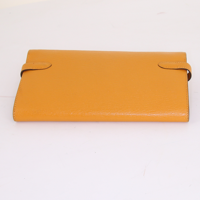 Portefeuille Hermès Kelly en chevre orange - Detail D4