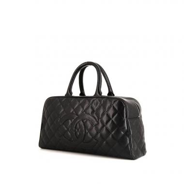 Bolso de mano Chanel Boston en cuero granulado negro