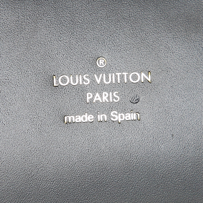Louis Vuitton Phenix medium model handbag in brown monogram canvas and black leather - Detail D4