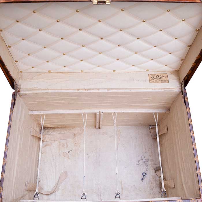 Sombrerera Louis Vuitton Malle à Chapeaux en lona Monogram y fibra vulcanizada marrón - Detail D2