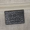 Gucci Interlocking G shoulder bag in black grained leather - Detail D3 thumbnail