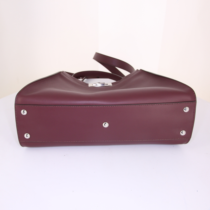 Borsa a tracolla Fendi Peekaboo modello medio in pelle bordeaux - Detail D5