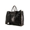 Shopping bag Balenciaga Papier A4 modello grande in pelle verniciata nera effetto invecchiato - 00pp thumbnail