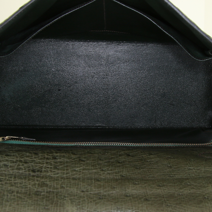 Hermes Kelly 32 cm handbag in green ostrich leather - Detail D3