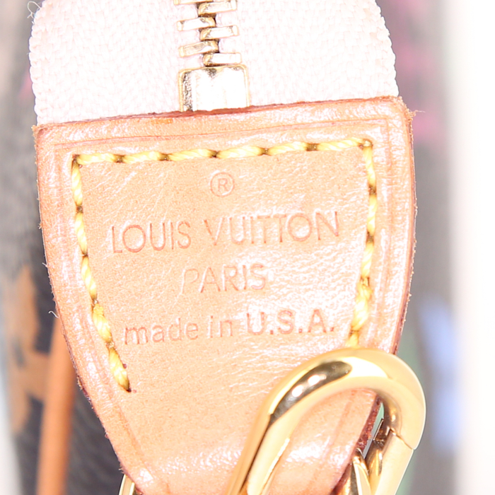 Pochette Louis Vuitton Pochette accessoires en toile monogram noire et multicolore et cuir naturel - Detail D3