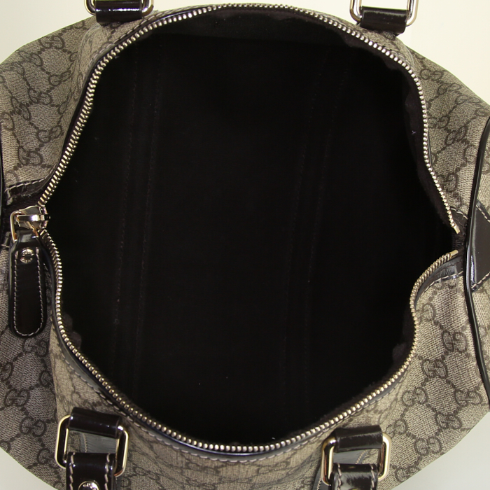 Sac à main Gucci Joy Boston en toile monogram beige-gris et cuir glacé marron - Detail D2
