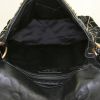Bolso para llevar al hombro o en la mano Saint Laurent Vintage en terciopelo negro y madera negra - Detail D2 thumbnail