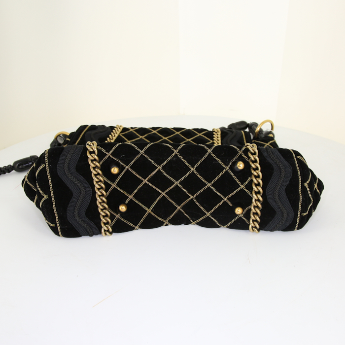 Sac porté épaule ou main Saint Laurent Vintage en velours noir et bois noir - Detail D4