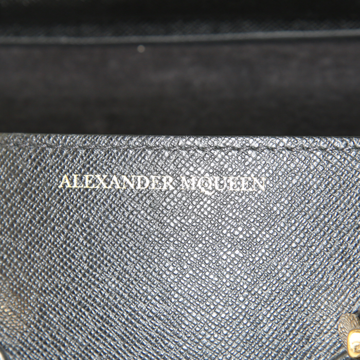 Alexander McQueen bag in black leather - Detail D4