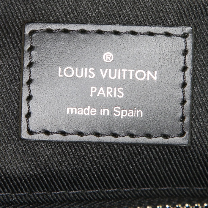 Louis Vuitton All Day travel bag in grey Graphite damier canvas and black leather - Detail D4