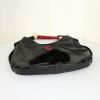 Bolso para llevar al hombro o en la mano Yves Saint Laurent Mombasa en cuero negro y baquelita roja - Detail D4 thumbnail