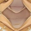 Sac Chanel Shopping GST en cuir grainé beige - Detail D2 thumbnail