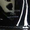 Louis Vuitton bag in black patent epi leather - Detail D4 thumbnail