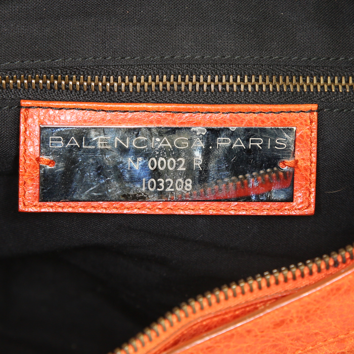Bolso Balenciaga Classic City en cuero naranja - Detail D4