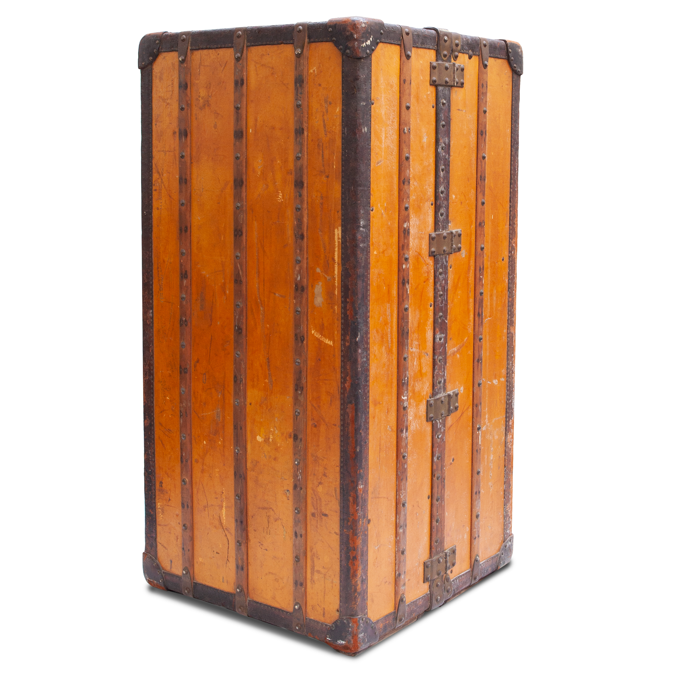 Louis Vuitton Wardrobe trunk in orange vuittonite and natural leather - Detail D1