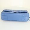 Chanel  Timeless handbag  in blue leather - Detail D5 thumbnail