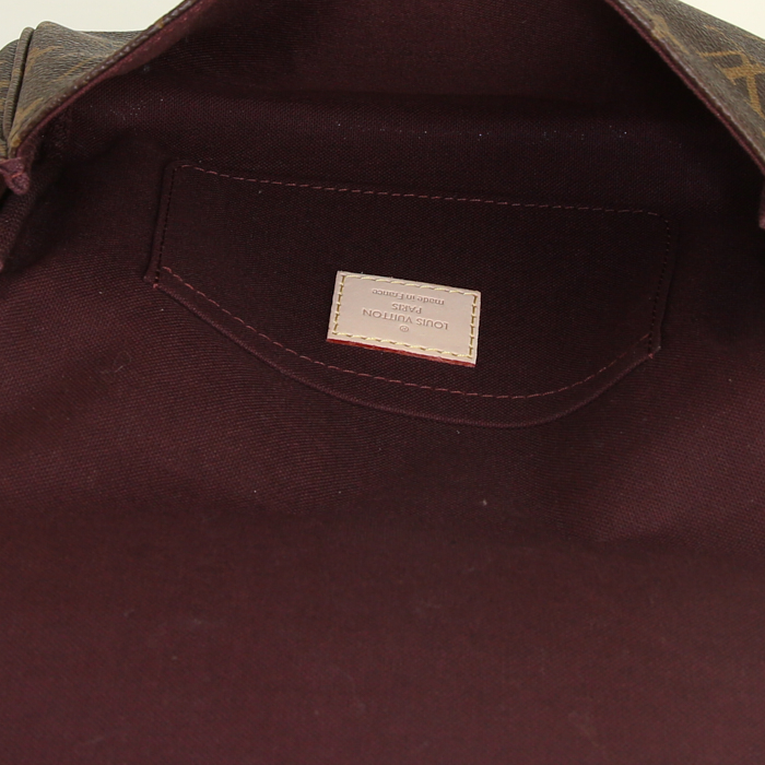 Pochette Louis Vuitton Favorite en toile monogram marron et cuir marron - Detail D2