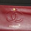 Sac bandoulière Chanel Timeless en toile matelassée noire - Detail D4 thumbnail