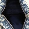 Bolso bandolera Dior Girly en lona Monogram Oblique azul y cuero blanco - Detail D2 thumbnail