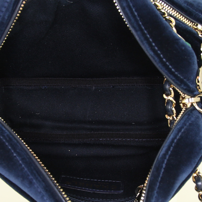 Chanel Camera shoulder bag in blue, turquoise and green velvet and python - Detail D3