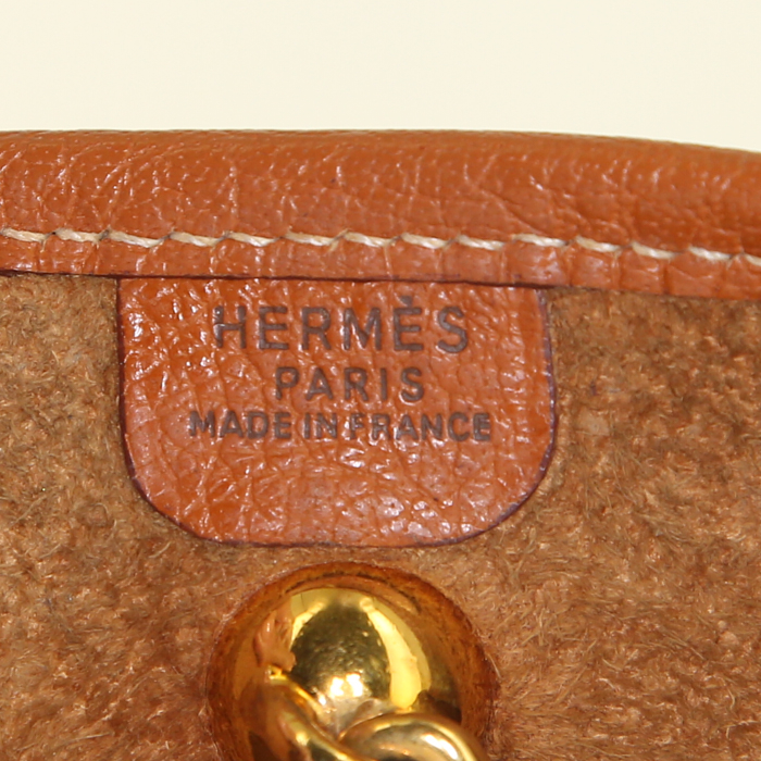 Borsa a tracolla Hermes Vespa in pelle taurillon clemence gold e tela gold - Detail D3