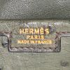 Hermes Jige pouch in olive green ostrich leather - Detail D3 thumbnail