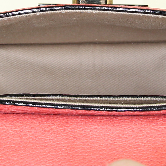Chloé Sally shoulder bag in red patent leather and pink grained leather - Detail D2