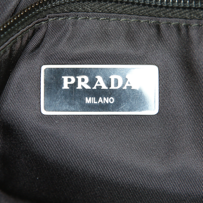 Sac bandoulière Prada Etiquette en toile vert-kaki et cuir noir - Detail D3
