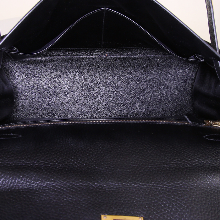Sac Hermes Kelly 32 cm en cuir grainé noir - Detail D3