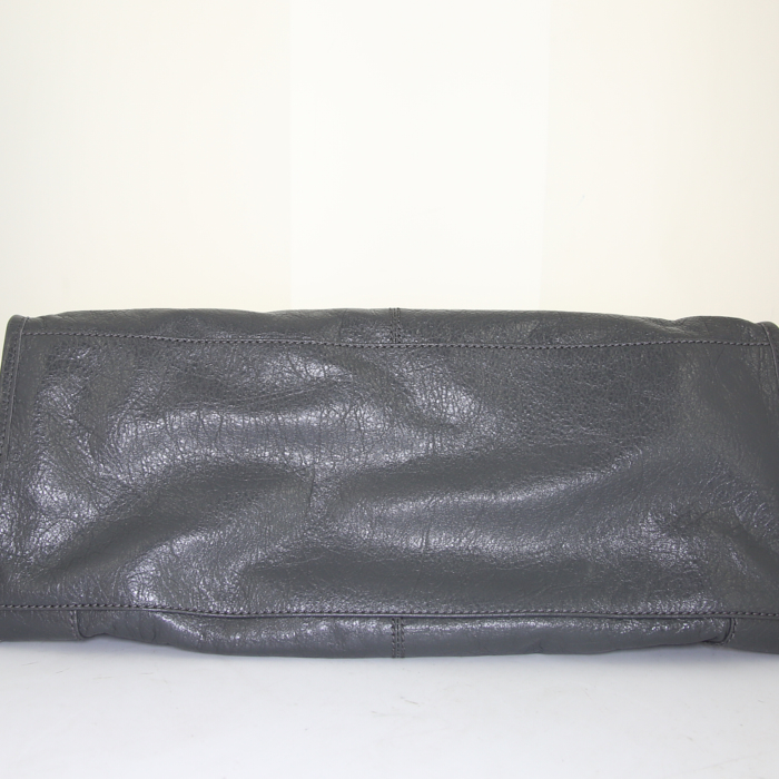 Sac 24 heures Balenciaga Classic City en cuir gris - Detail D5