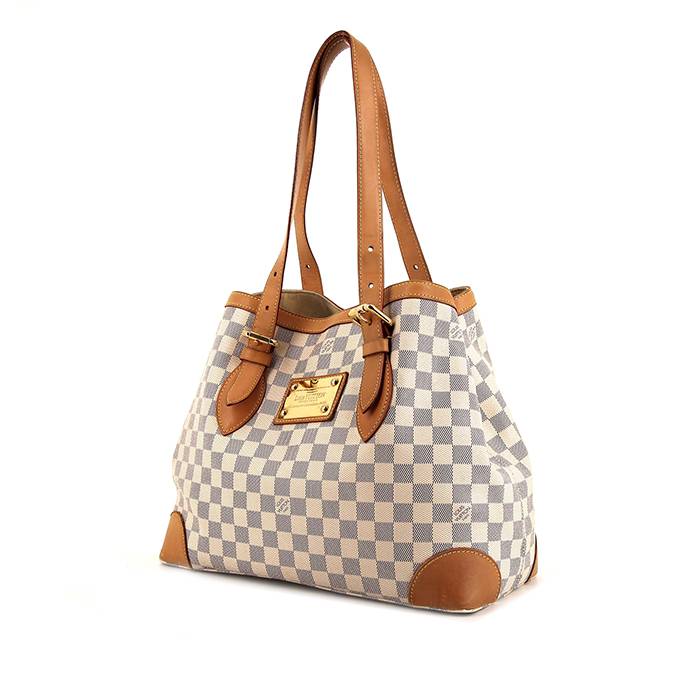 Hampstead patent leather tote Louis Vuitton Beige in Patent